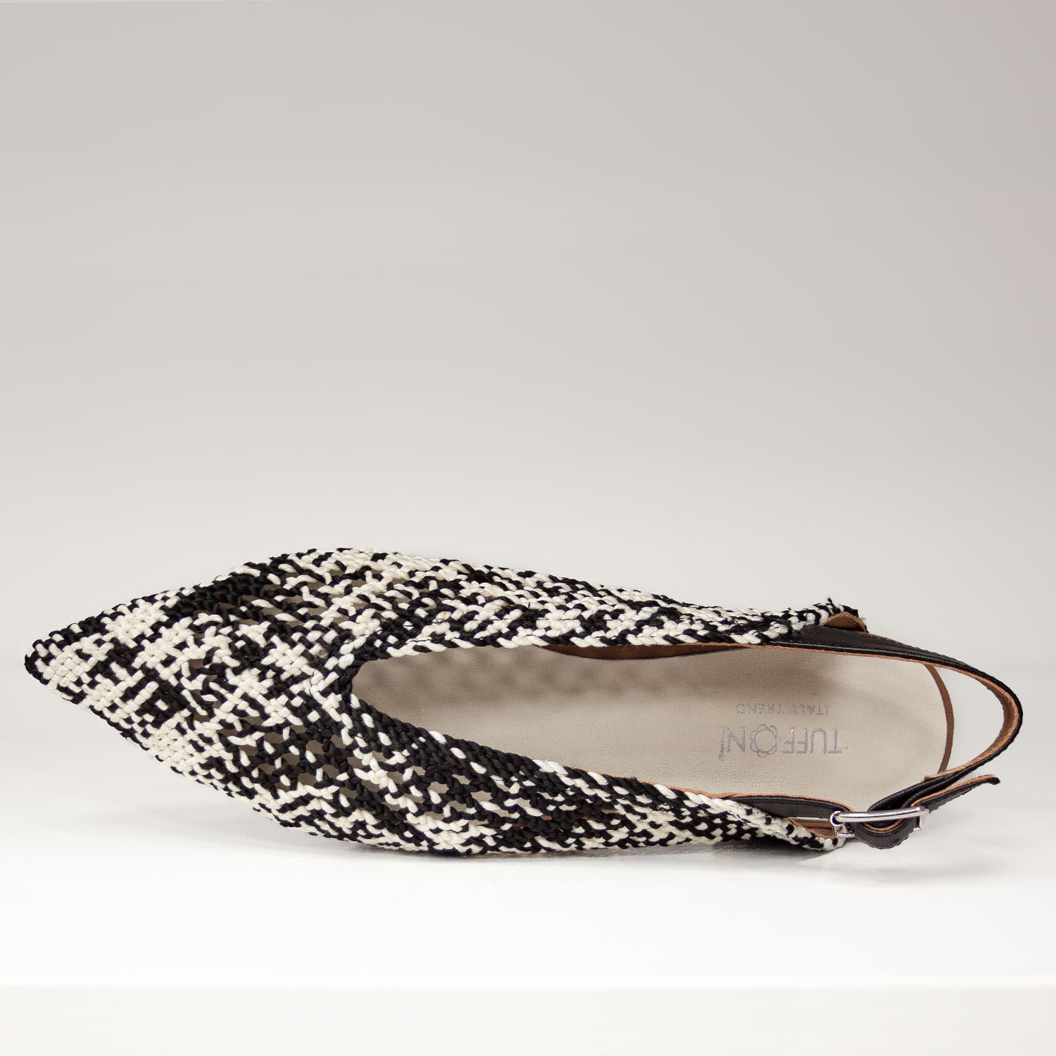 Baleriny Tuffoni z góry – kontrastowa plecionka i wycięcie w kształcie litery V