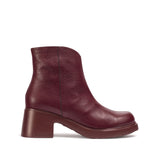 Jesienne botki Wonders z nowej kolekcji – bordowe, skóra naturalna, na obcasie, widok z boku.
