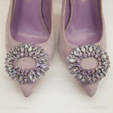 Czółenka Alma En Pena – fioletowe, z cyrkoniami, bez pięty – widok od góry na wnętrze butów i lśniące detale