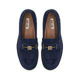 Granatowe loafersy Bibi Lou z naturalnego zamszu, widok z góry ukazujący złoty detal i frędzle