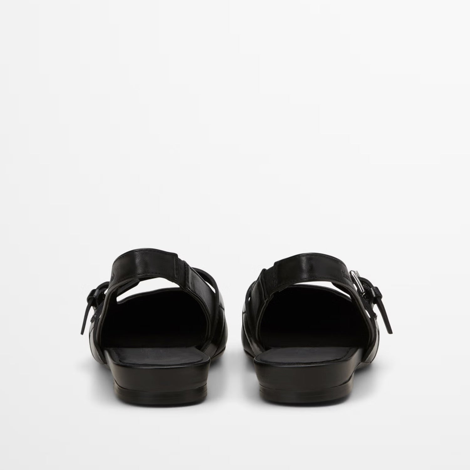 Mary Jane Marc O’Polo czarne, skóra naturalna – widok od tyłu, pokazujący elastyczną wstawkę przy pięcie.