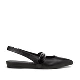 Mary Jane Marc O’Polo czarne, skóra naturalna – widok z boku, podkreślony pasek przez podbicie i spiczasty nosek.