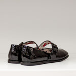 Czarne lakierowane Mary Jane Tuffoni z widoczną piętą i metalową aplikacją z tyłu