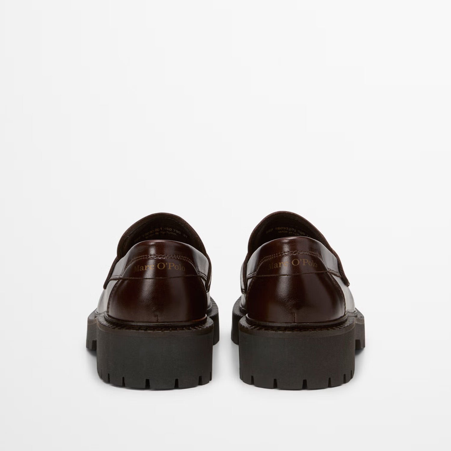 Mokasyny typu loafersy Marc O’Polo – ciemnobrązowe, skórzane z najwyższej jakości skóry naturalnej, widok z tyłu.