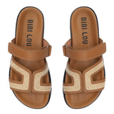 Sandały Bibi Lou – brązowe, skórzane, hiszpańskie, widok z góry – wyraźne logo marki na wkładce, tekstylny detal i klasyczny układ pasków.