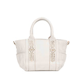 Shopperka Piti Cuiti – skórzana, hiszpańska torebka w jasnoszarym kolorze, widok z przodu, z dekoracyjnymi złotymi ćwiekami.