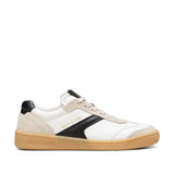 Białe trampki Marc O’Polo – old-schoolowy design, skórzana cholewka i kontrastowa podeszwa.