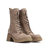 Beżowe botki Wonders ze sznurowaniem i zamkiem, widok pod kątem.