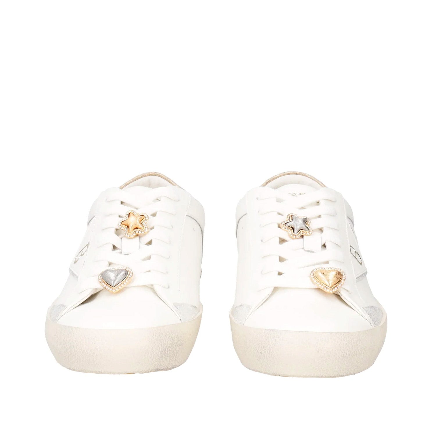 Białe sneakersy Tosca Blu z subtelnymi złotymi akcentami, widok z przodu