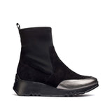 Czarne botki Wonders z naturalnej skóry i tkaniny, widok z boku.