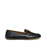 Czarne, skórzane mokasyny GEOX Palmaria – widok z boku, złota klamra na pasku.