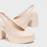 Czółenka Wonders NAIMA, zbliżenie – buty ułożone jeden za drugim, matowa skóra nubukowa i stabilny słupek.