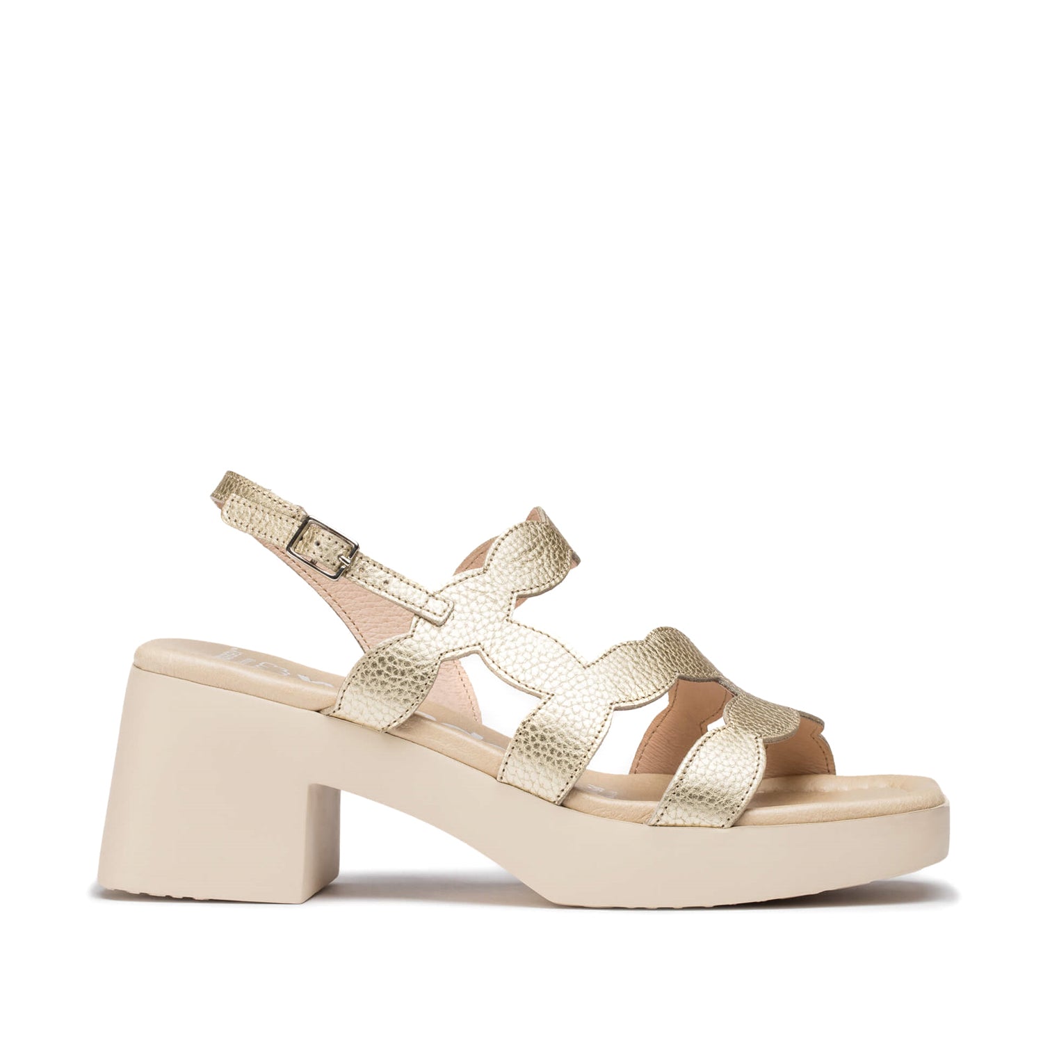 Złote skórzane sandały Wonders HURA – eleganckie obuwie na stabilnym klockowym obcasie, widok z boku.