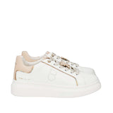 Białe sneakersy Tosca Blu na platformie z opalizującymi detalami, widok z boku.