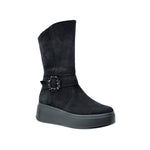 Włoskie Botki Igi&Co ze skóry naturalnej – czarne, zamszowe, na platformie - widok pod kątem.