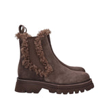 Włoskie botki na platformie marki Tosca Blu – brązowe, zamszowe, z futerkiem - widok z boku.