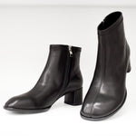 Botki Tuffoni – czarne, skóra naturalna, na obcasie - widok z przodu.