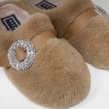 Kapcie Macarena – brązowe, eleganckie, z futerkiem