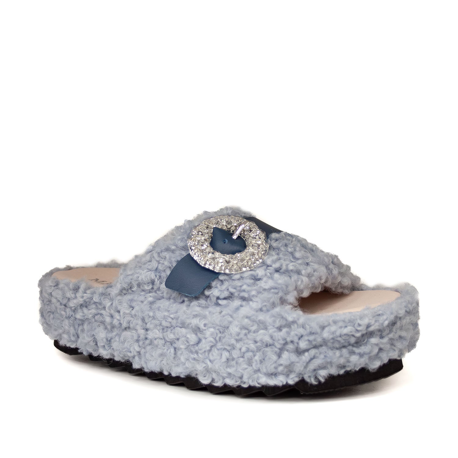 Domowe kapcie Macarena – eleganckie, z futerkiem, niebieskie, klapki na prezent - widok z boku. 