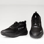 Sneakersy EXTR4 – czarne, sportowe, GORE-TEX - widok z przodu.