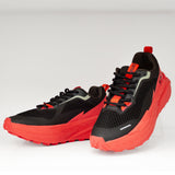 Sneakersy EXTR4 – czerwone, sportowe, GORE-TEX - widok pary z boku.