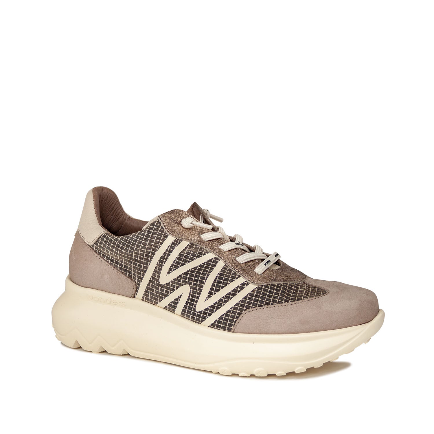 Sneakersy Wonders – beżowe, skórzane, hiszpańskie, z nowej kolekcji hiszpańskiej marki - widok pod kątem.