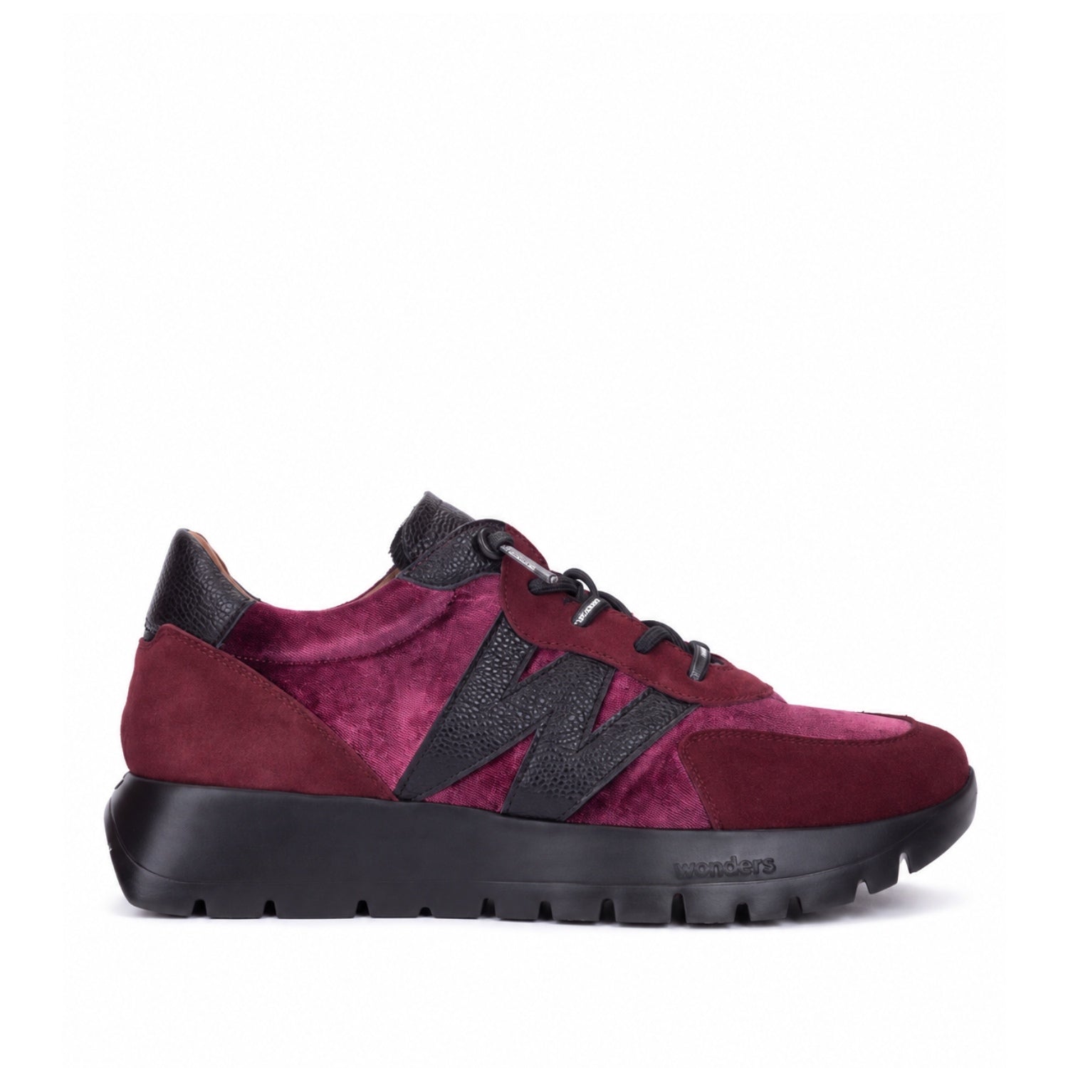Sneakersy Wonders – burgundowe, welurowe, skórzane - widok z boku