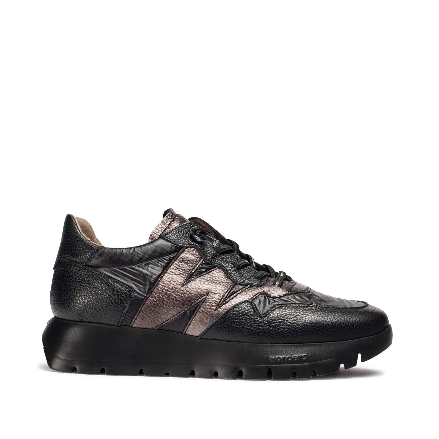 Sneakersy Wonders – czarne, skórzane, sportowe, widok z boku.