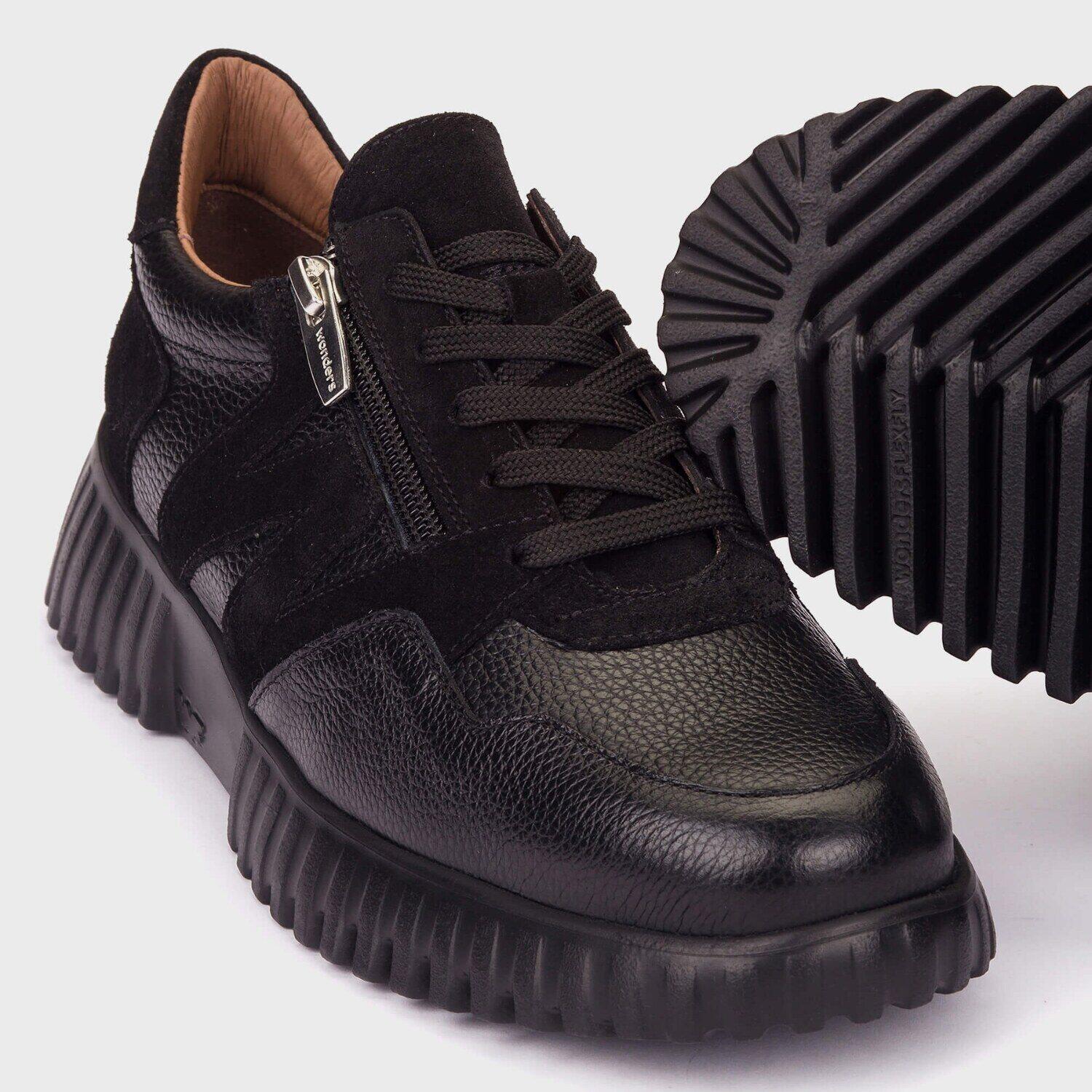 Sneakersy Wonders – czarne, zamszowe, z zamkiem - zbliżenie