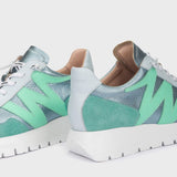 Sportowe sneakersy Wonders, skórzane, w odcieniach niebieskiego - zbliżenie