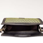 Torebka Ripani – zielona, włoska, typu kuferek z naturalnej skóry oraz naturalnej rafii - widok z góry.